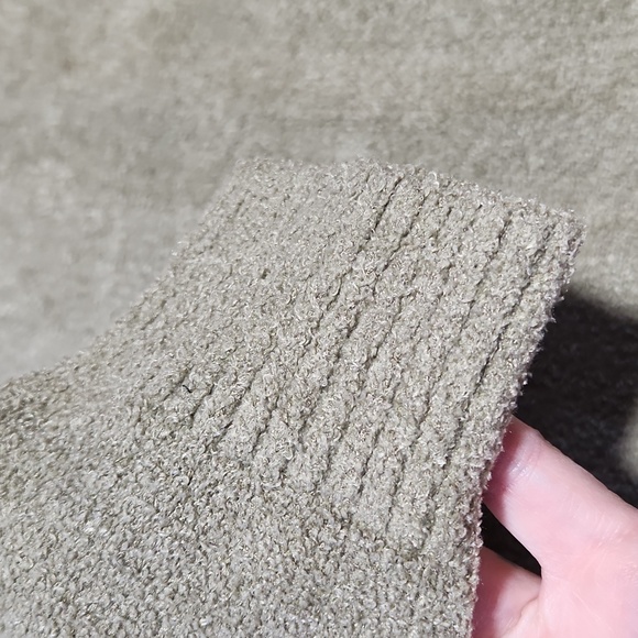 NWOT Zenana Green Super Soft Long Sweater Size M Womens - Picture 7 of 9